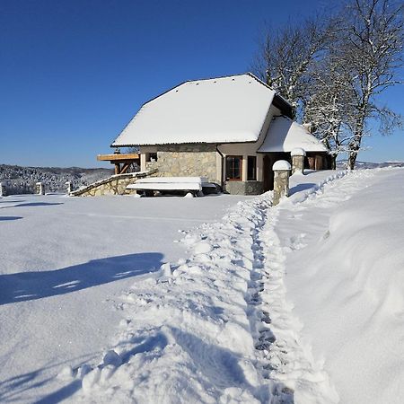 Zerko Holiday Home - Vineyard Chalet With Sauna And Jacuzzi Free Mirna 외부 사진