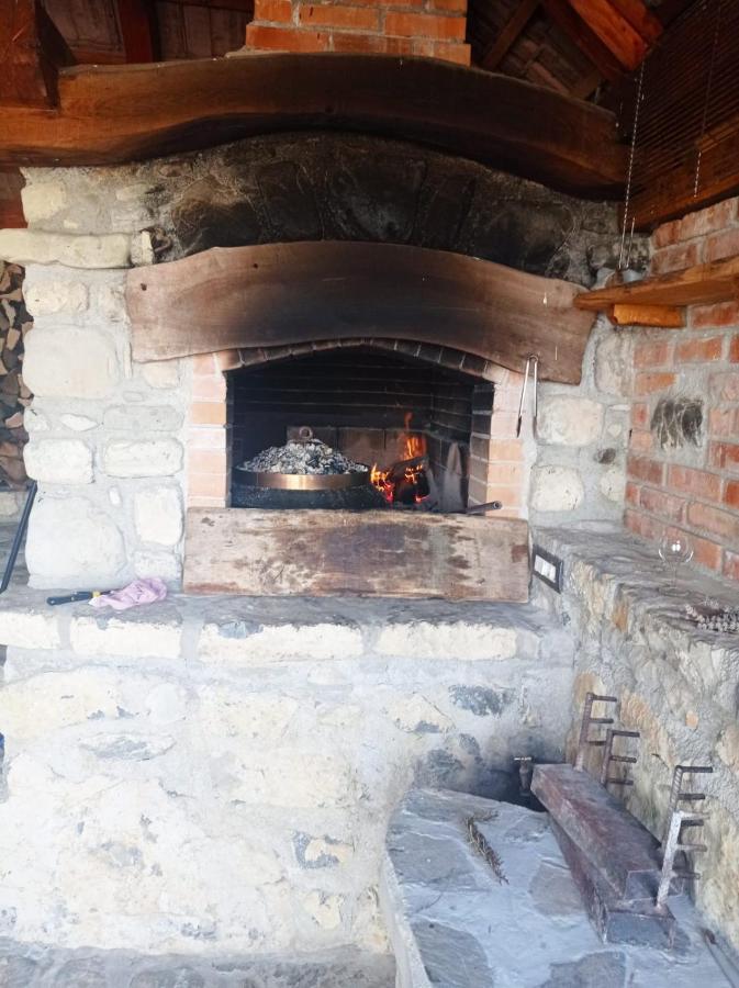 Zerko Holiday Home - Vineyard Chalet With Sauna And Jacuzzi Free Mirna 외부 사진