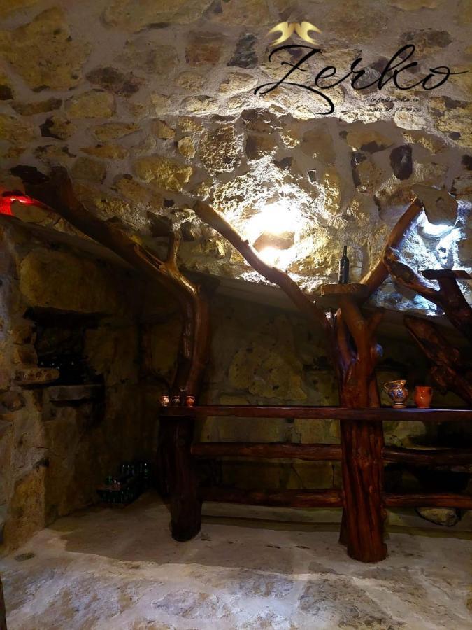 Zerko Holiday Home - Vineyard Chalet With Sauna And Jacuzzi Free Mirna 외부 사진