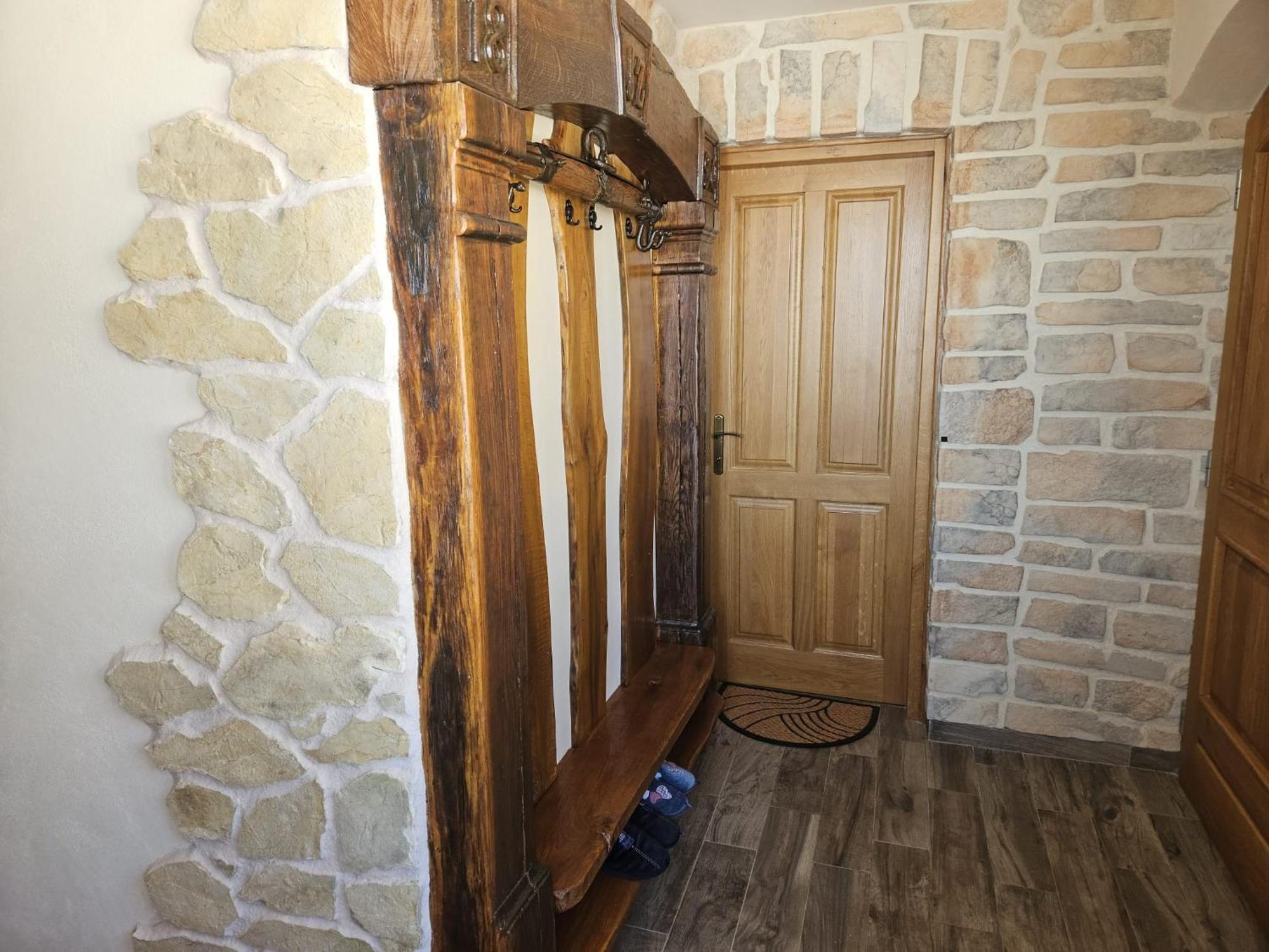Zerko Holiday Home - Vineyard Chalet With Sauna And Jacuzzi Free Mirna 외부 사진