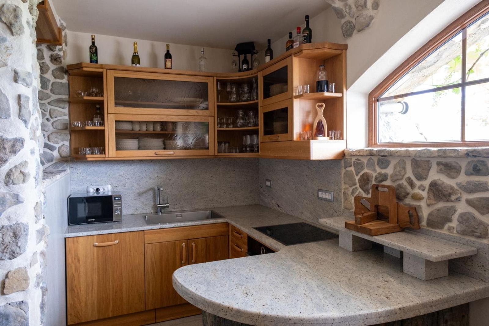 Zerko Holiday Home - Vineyard Chalet With Sauna And Jacuzzi Free Mirna 외부 사진