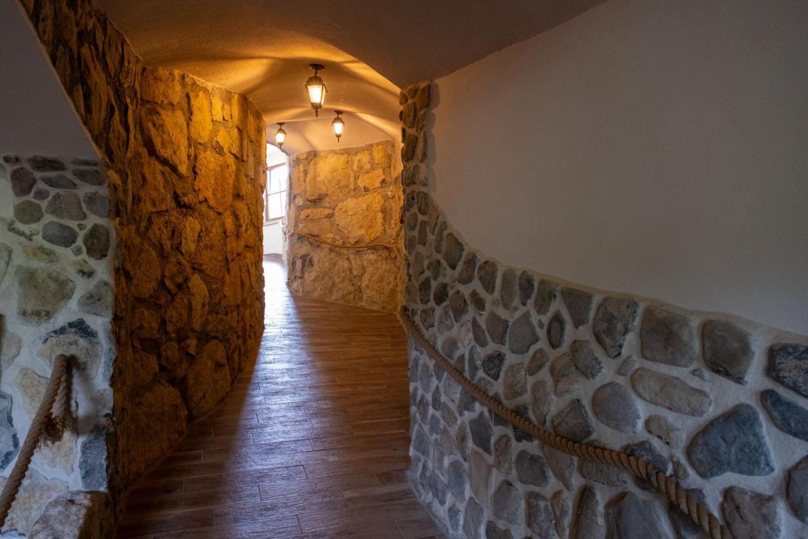 Zerko Holiday Home - Vineyard Chalet With Sauna And Jacuzzi Free Mirna 외부 사진