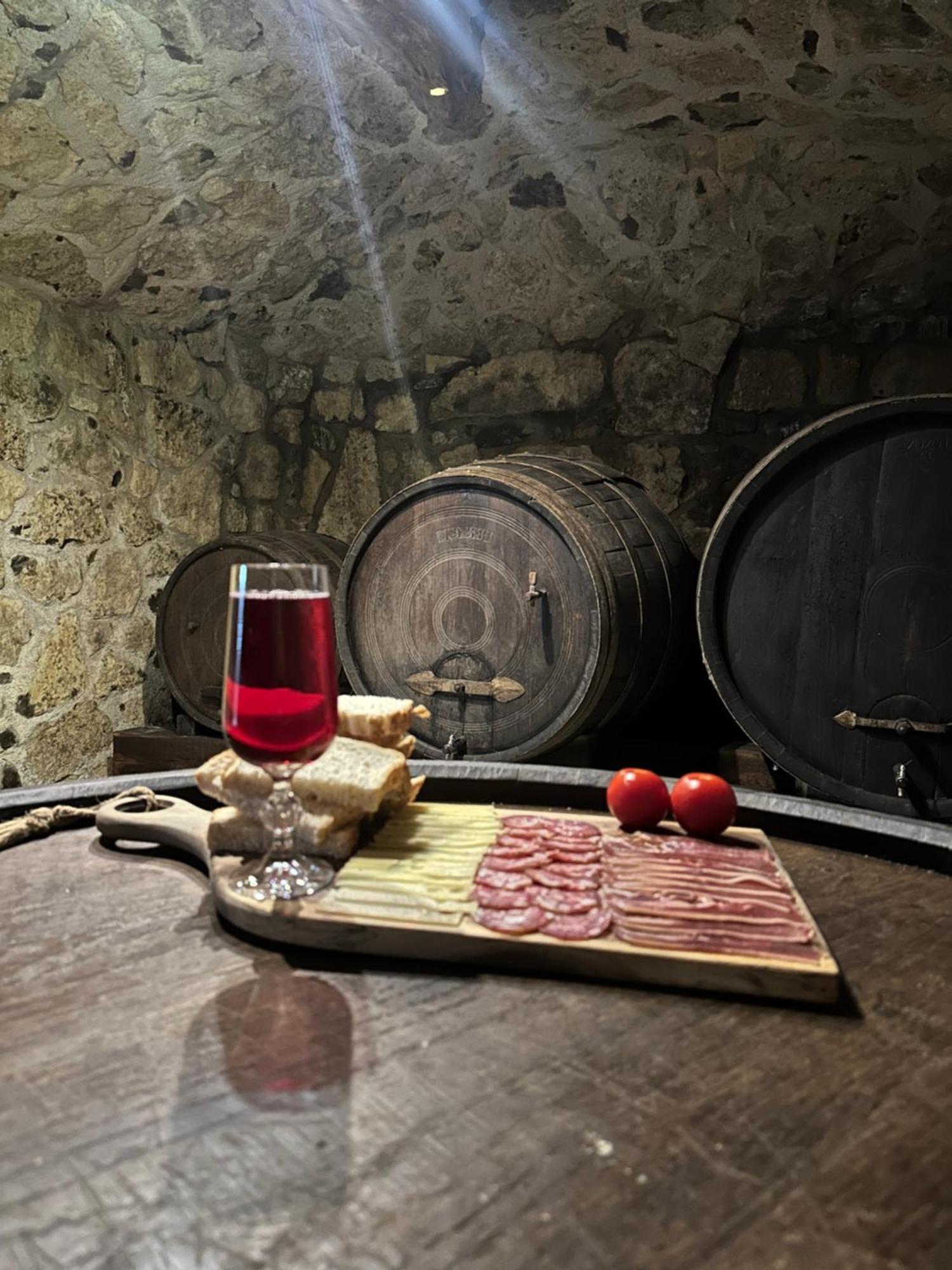 Zerko Holiday Home - Vineyard Chalet With Sauna And Jacuzzi Free Mirna 외부 사진